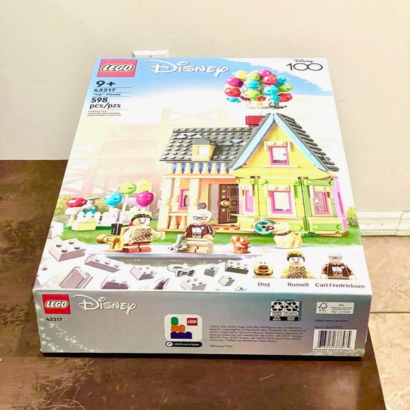 LEGO Disney Pixar ‘Up’ House 43217 Disney 100 Celebration Building NIB in Hand - Picture 11 of 16